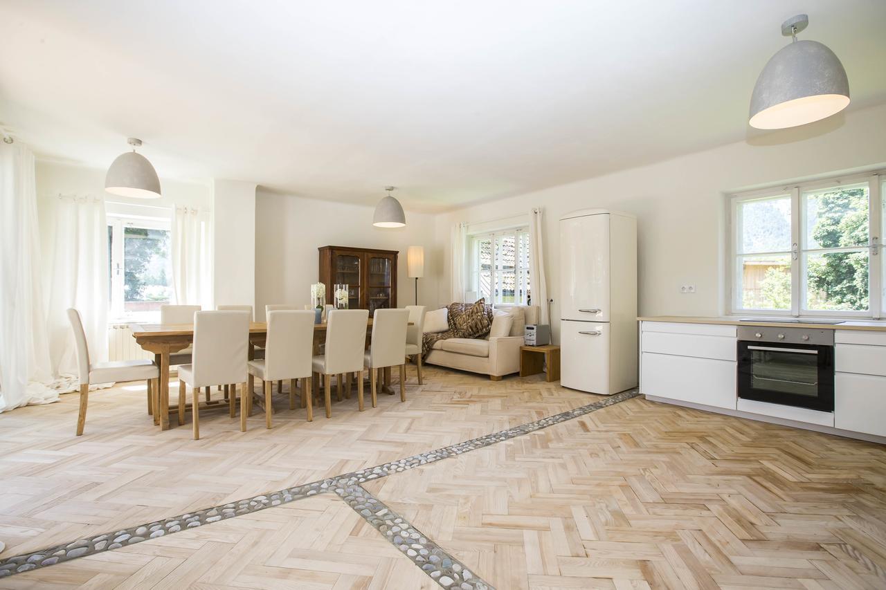 Chalet Happy Family, Secluded Location, 15 Min To Salzburg And Just Short To T Lakes Sound Of Music, Bbq&Bikes&Sunbeds For Free, Up To 14P Golling an der Salzach Exteriör bild